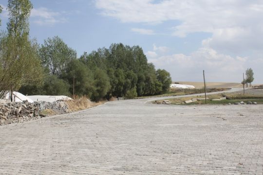  BELDEMİZDE 90 BİN M2 KİLİTLİ PARKE ÇALIŞMALARI TÜM HIZIYLA SÜRÜYOR